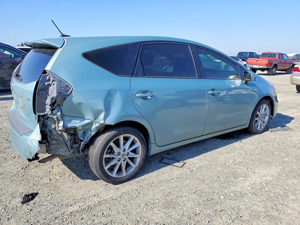Photo 3 from auction – 2013 TOYOTA PRIUS V with VIN JTDZN3EU5D3261070