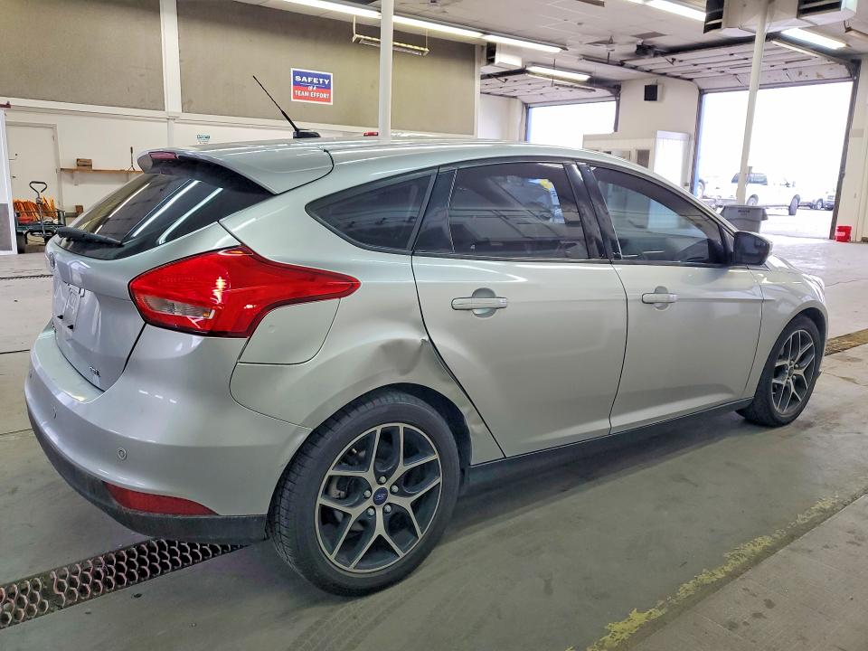 Photo 3 from auction – 2018 FORD FOCUS SEL with VIN 1FADP3M23JL246928