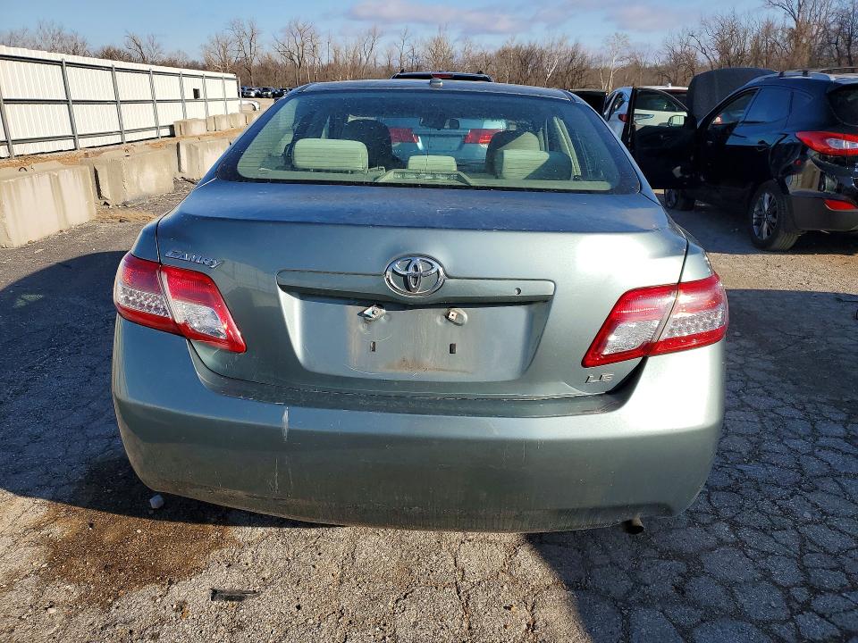 Фото 6 с аукциона – 2011 TOYOTA CAMRY с VIN 4T1BF3EK4BU668779