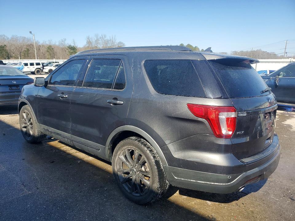Photo 2 from auction – 2018 FORD EXPLORER with VIN 1FM5K7D80JGB15694