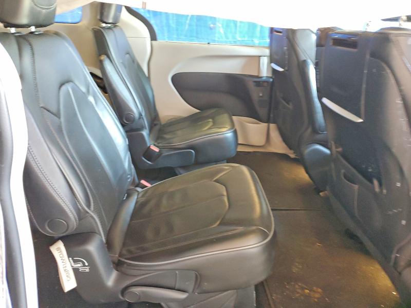 Photo 11 from auction – 2018 CHRYSLER PACIFICA with VIN 2C4RC1GG9JR104761