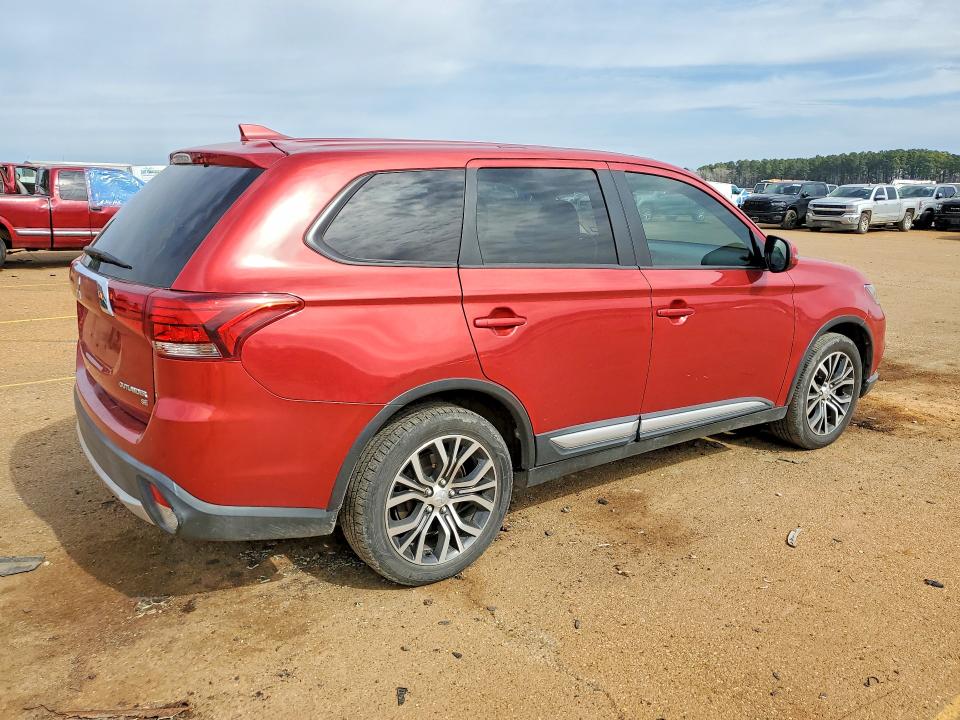 Zdjęcie 3 z aukcji – 2018 MITSUBISHI OUTLANDER z VIN JA4AD3A35JZ040245