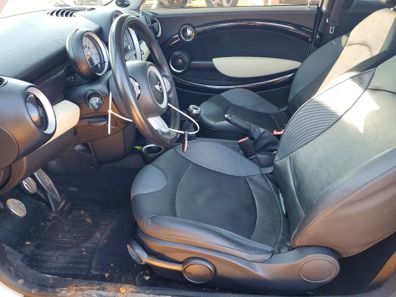 Photo 7 from auction – 2010 MINI COOPER with VIN WMWMF7C55ATX44903