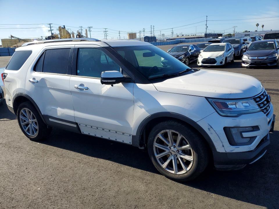 Photo 4 from auction – 2017 FORD EXPLORER with VIN 1FM5K8F84HGC15102