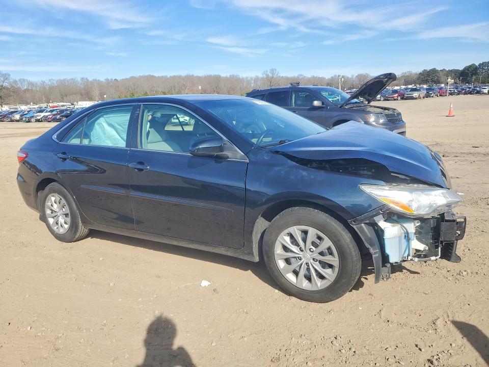 Photo 4 from auction – 2015 TOYOTA CAMRY with VIN 4T1BF1FK9FU046591
