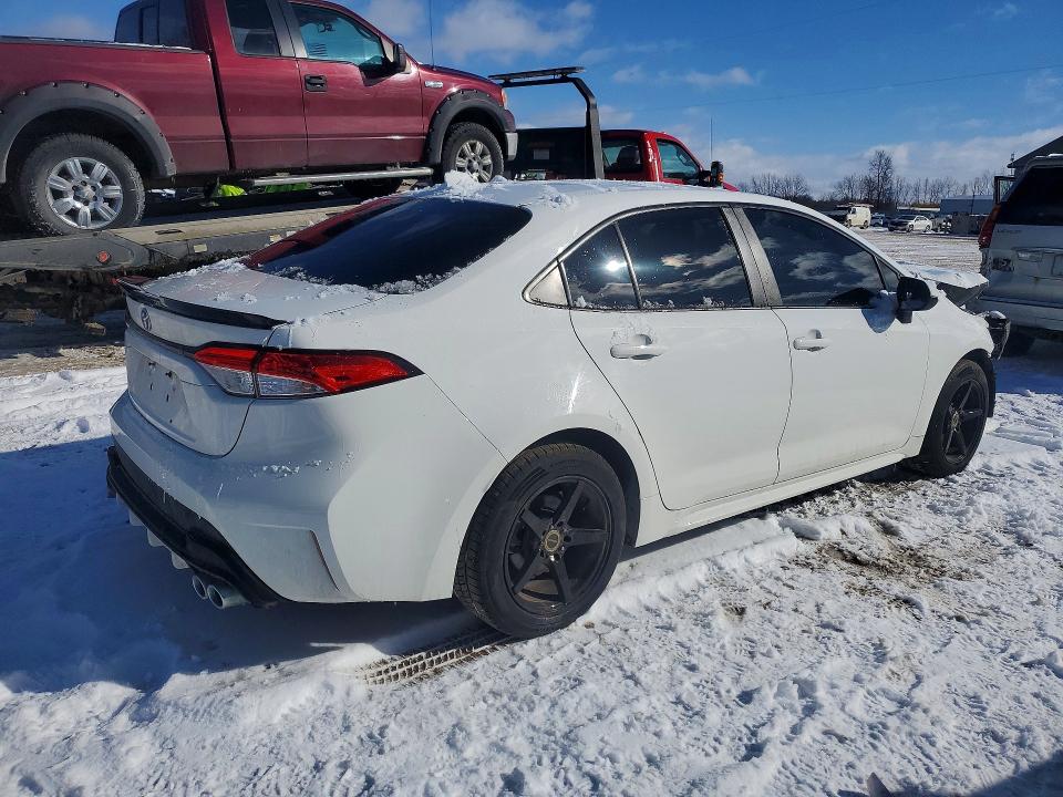 Photo 3 from auction – 2021 TOYOTA COROLLA with VIN JTDEPMAE6MJ168342
