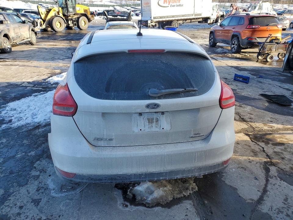 Photo 6 from auction – 2016 FORD FOCUS with VIN 1FADP3K29GL255239
