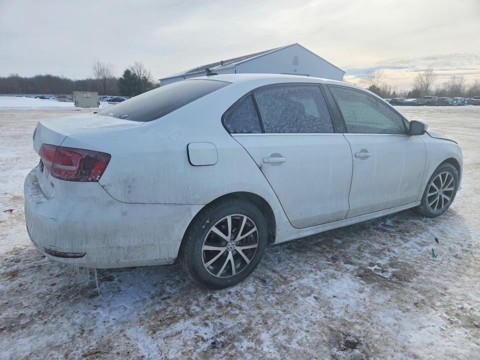 Photo 3 from auction – 2017 VOLKSWAGEN JETTA with VIN 3VWB67AJ6HM230333