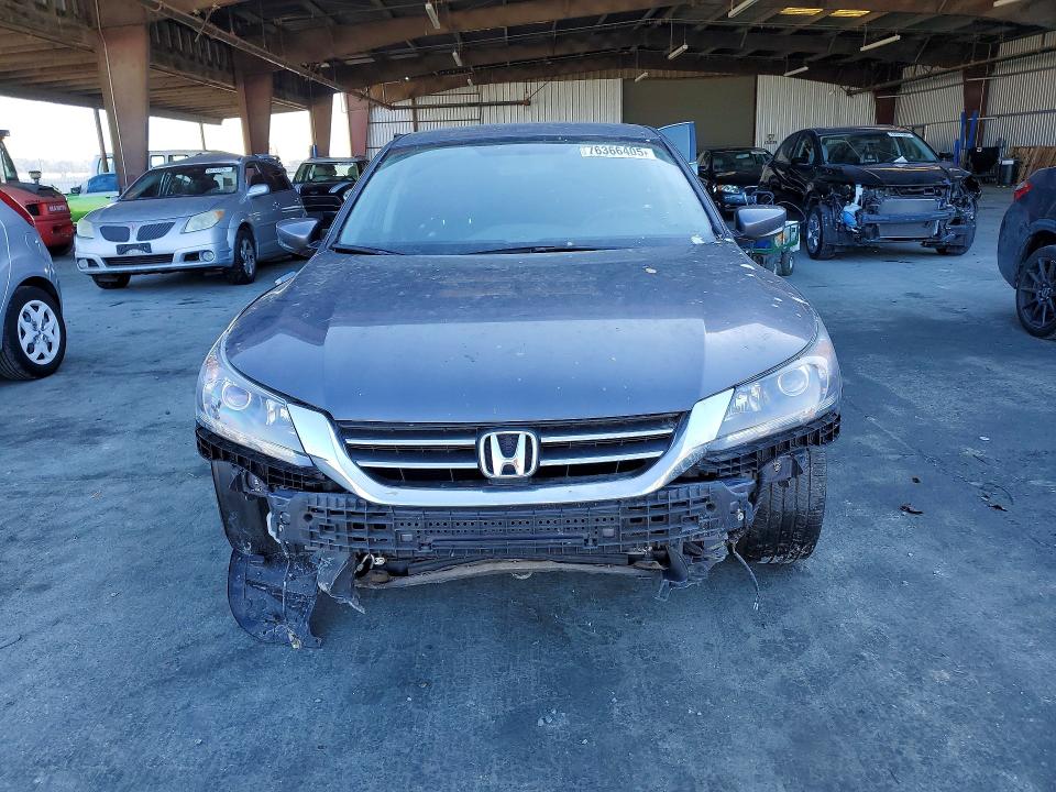 Photo 5 from auction – 2014 HONDA ACCORD with VIN 1HGCR2F56EA036652
