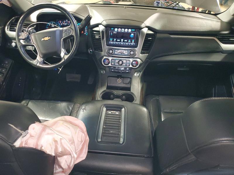 Photo 8 from auction – 2017 CHEVROLET SUBURBAN with VIN 1GNSKHKC3HR402070