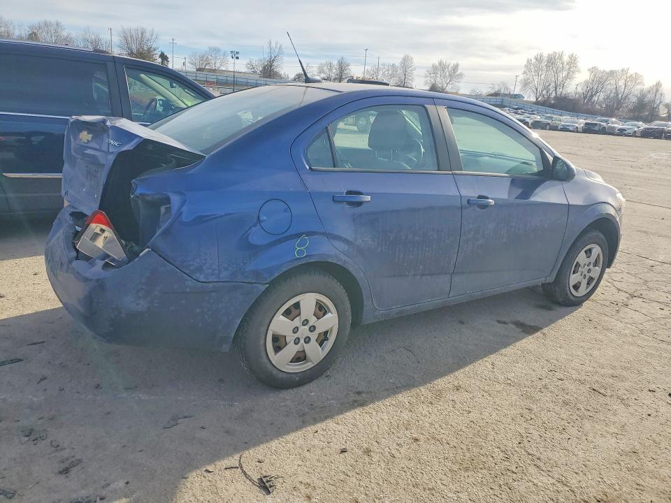 Photo 3 from auction – 2013 CHEVROLET SONIC with VIN 1G1JA5SHXD4209710