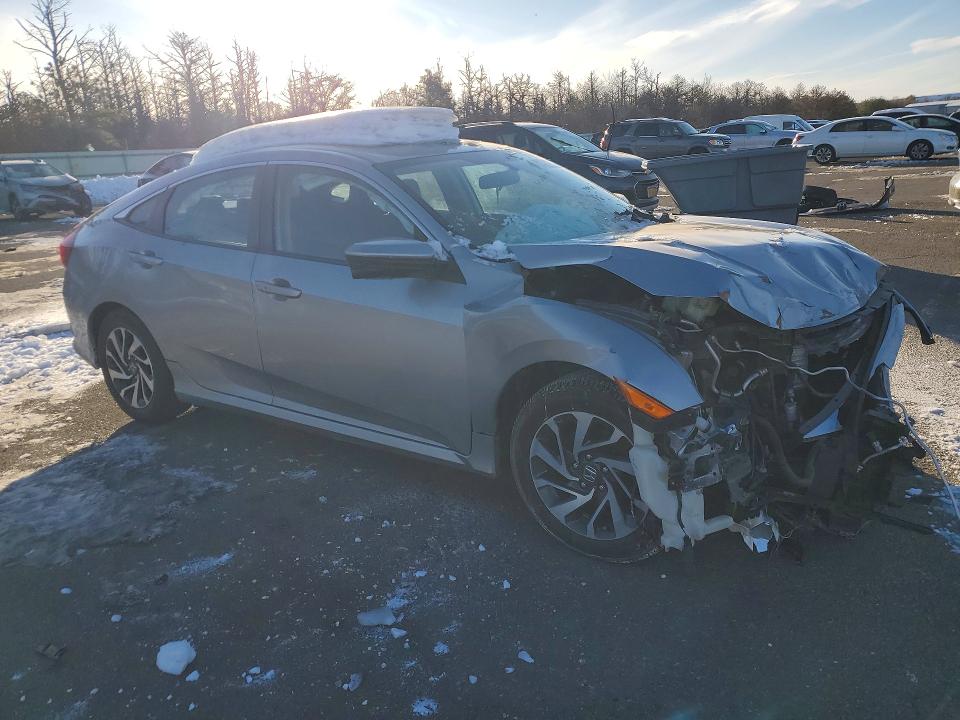 Photo 4 from auction – 2017 HONDA CIVIC with VIN 19XFC2F79HE230673