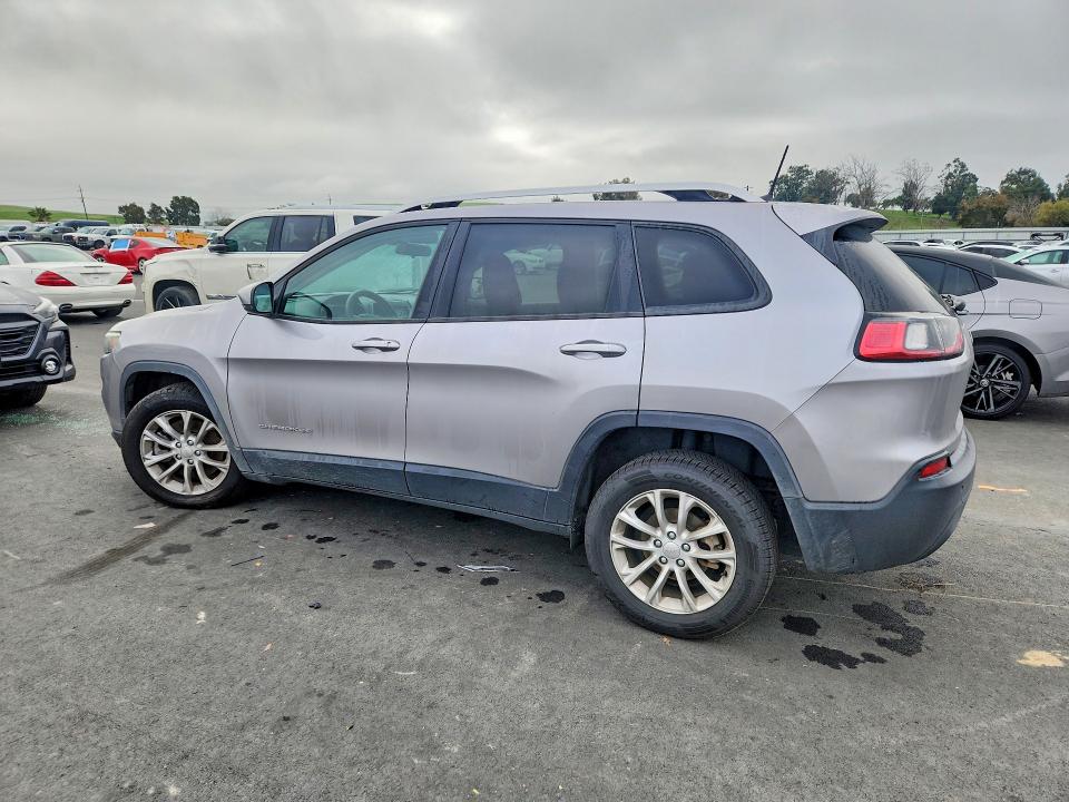 Photo 2 from auction – 2020 JEEP CHEROKEE with VIN 1C4PJLCB3LD600874