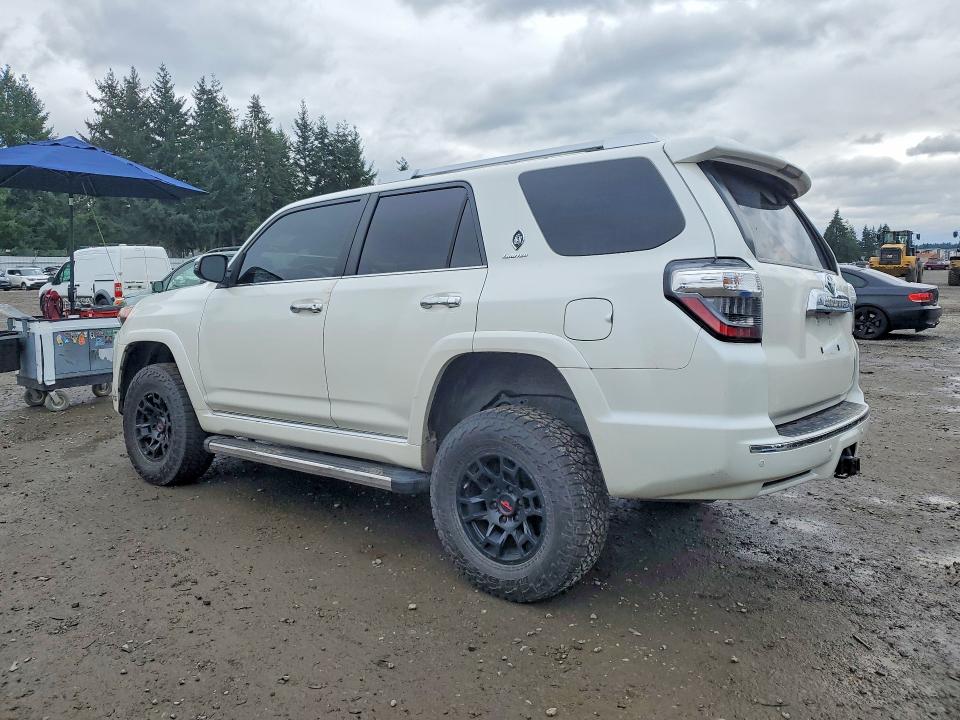 Photo 2 from auction – 2016 TOYOTA 4RUNNER with VIN JTEBU5JR8G5372654