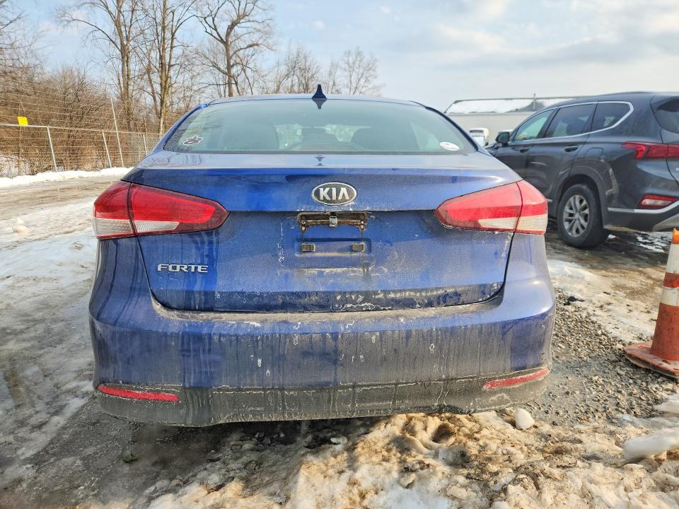 Photo 6 from auction – 2017 KIA FORTE LX with VIN 3KPFK4A72HE122398