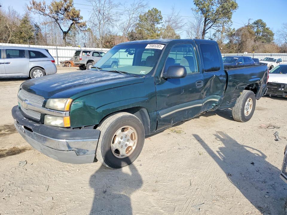 CHEVROLET SILVERADO 2004 with VIN 2GCEC19T941236432 - Photo from auction