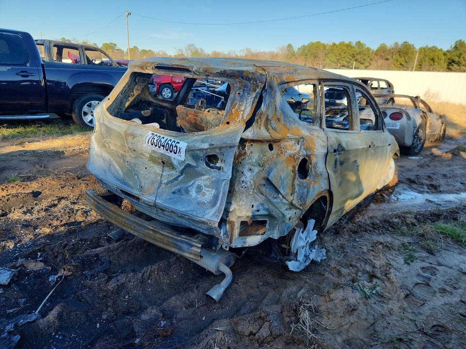 Photo 3 from auction – 2014 FORD ESCAPE with VIN 1FMCU0GX6EUE52700