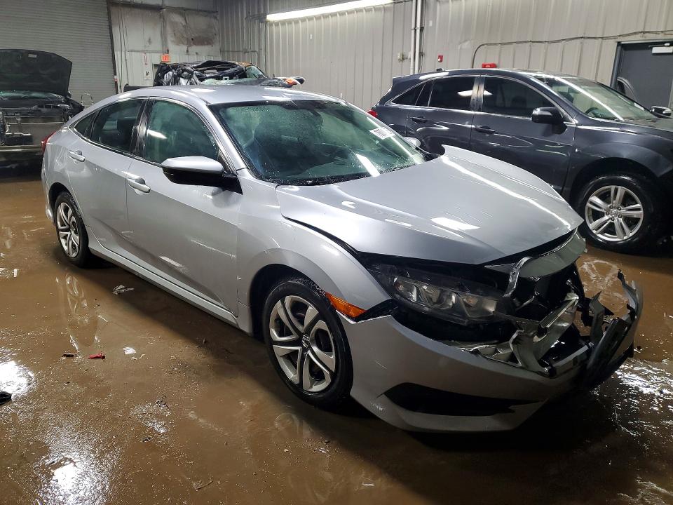 Photo 4 from auction – 2017 HONDA CIVIC with VIN 19XFC2F52HE067380