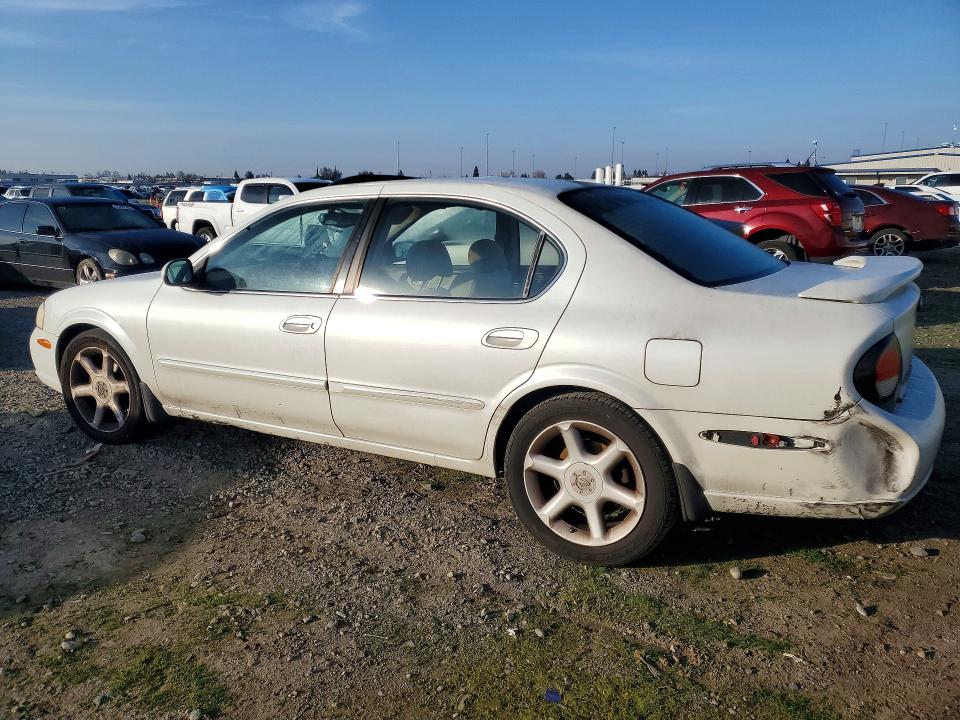 Photo 2 from auction – 2001 NISS MAXIMA with VIN JN1CA31D21T801013