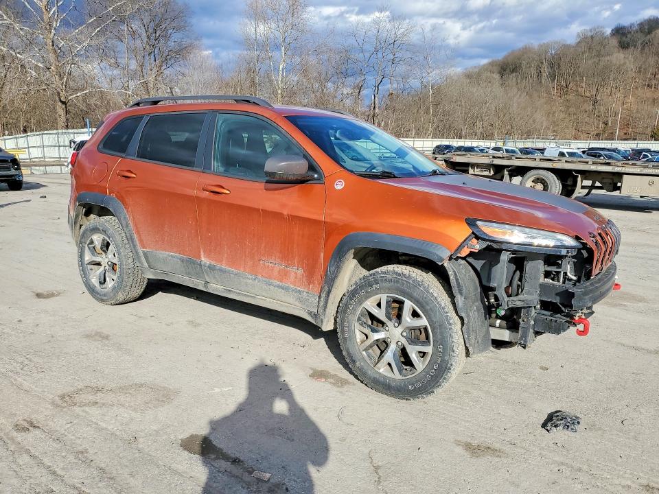 Photo 4 from auction – 2015 JEEP CHEROKEE with VIN 1C4PJMBS7FW538413
