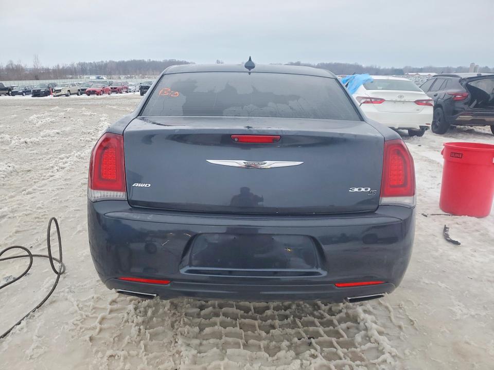 Photo 6 from auction – 2017 CHRYSLER 300 S with VIN 2C3CCAGGXHH506914