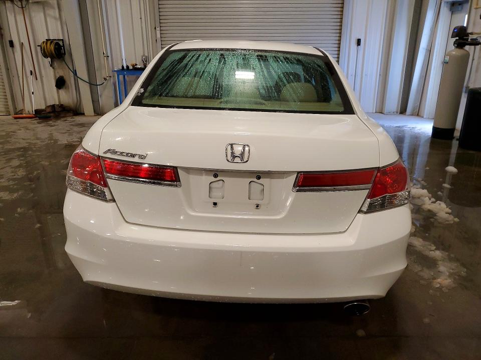 Photo 6 from auction – 2011 HONDA ACCORD with VIN 1HGCP2F75BA087823