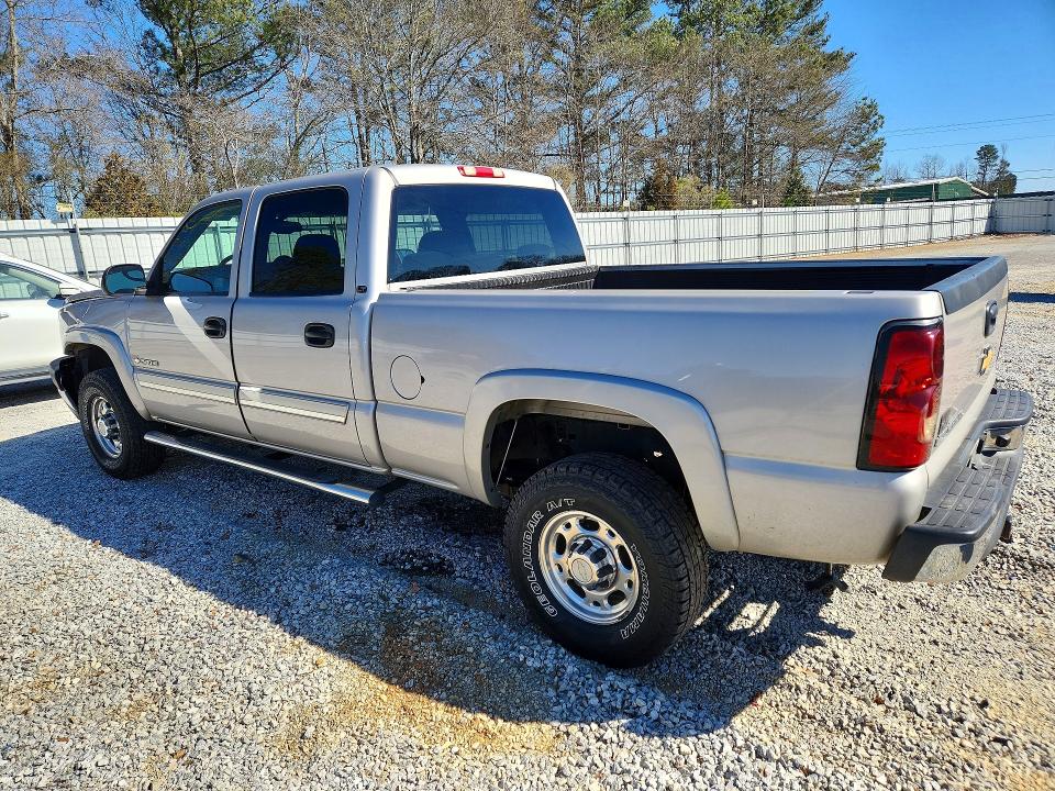 Photo 2 from auction – 2006 CHEVROLET SILVERADO with VIN 1GCHC23U06F267147