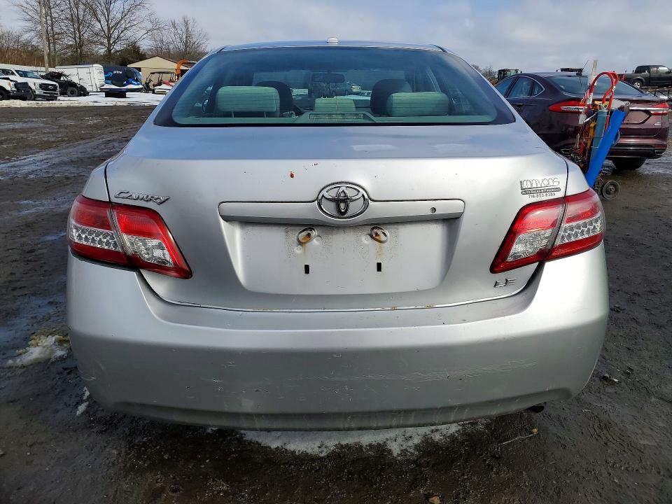 Photo 6 from auction – 2011 TOYOTA CAMRY with VIN 4T1BF3EK6BU189862