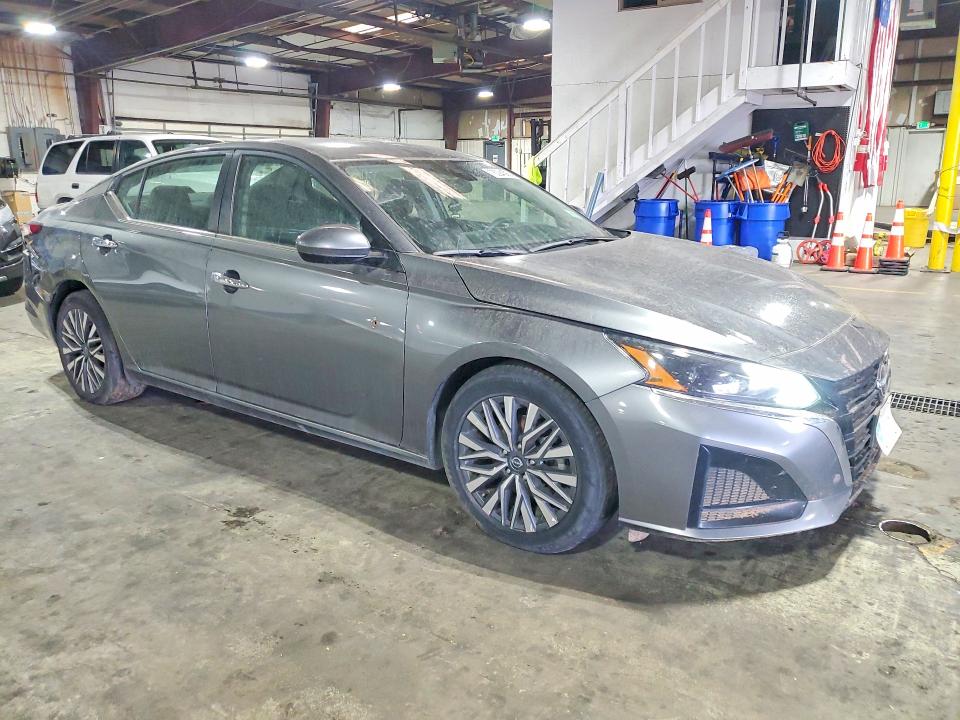 Photo 4 from auction – 2023 NISSAN ALTIMA with VIN 1N4BL4DV2PN375730