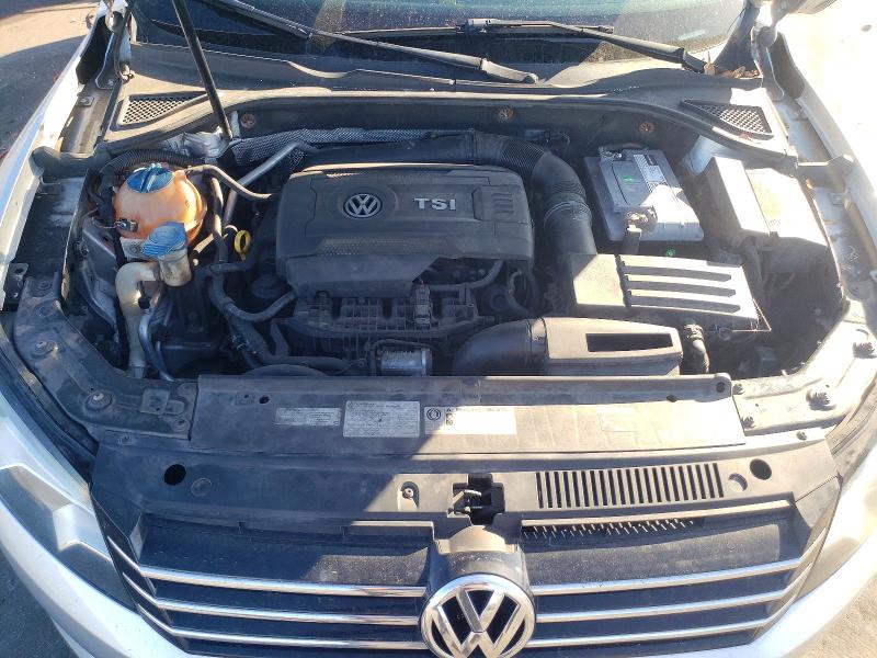 Photo 11 from auction – 2015 VOLKSWAGEN PASSAT with VIN 1VWAT7A38FC116127
