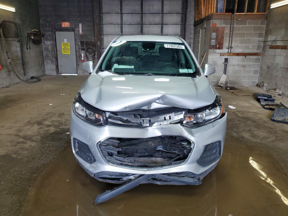 Photo 5 from auction – 2020 CHEVROLET TRAX with VIN 3GNCJKSBXLL200788