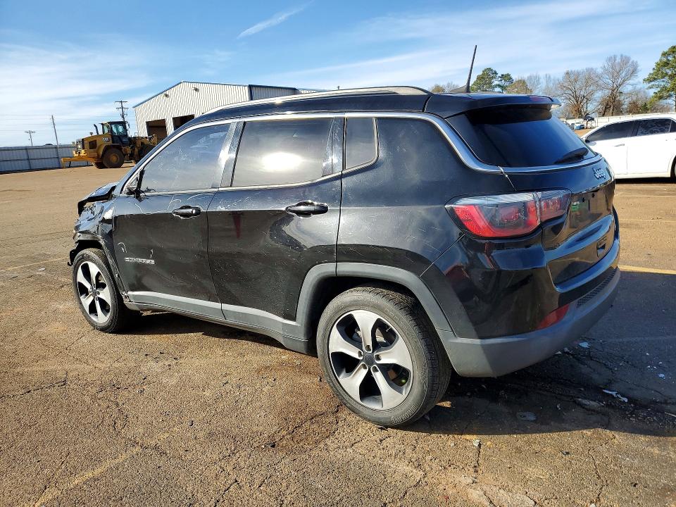 Photo 2 from auction – 2017 JEEP COMPASS with VIN 3C4NJCBBXHT672682