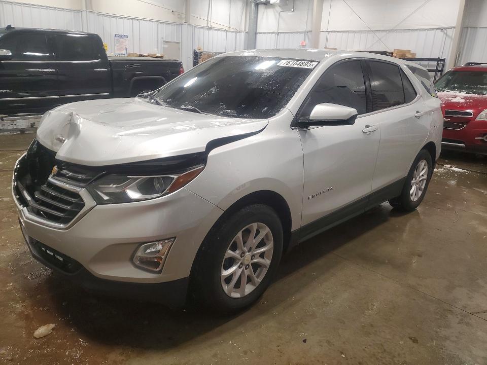 CHEVROLET EQUINOX 2020 with VIN 3GNAXJEV8LS639922 - Photo from auction