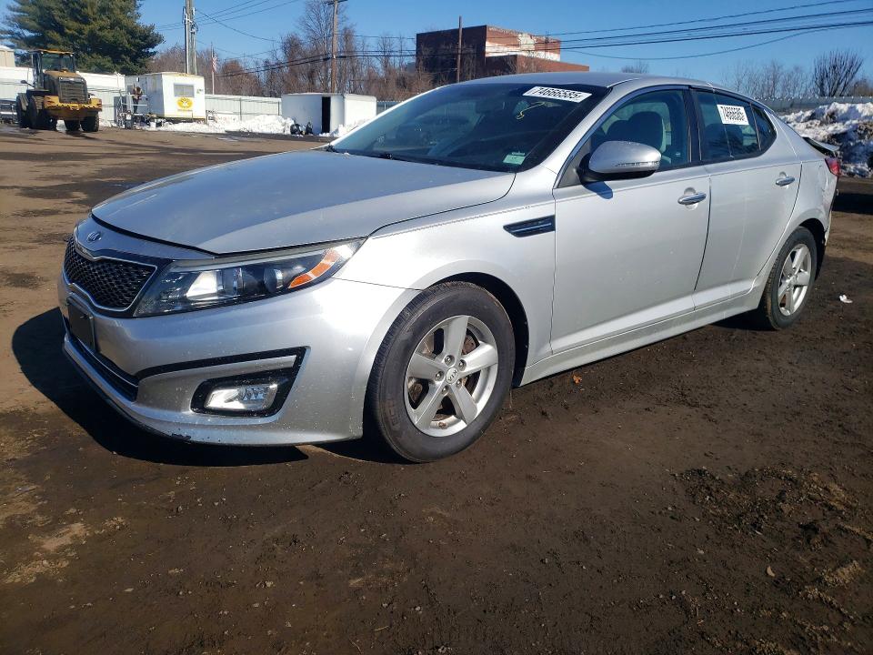 KIA OPTIMA LX 2015 with VIN 5XXGM4A78FG380556 - Photo from auction