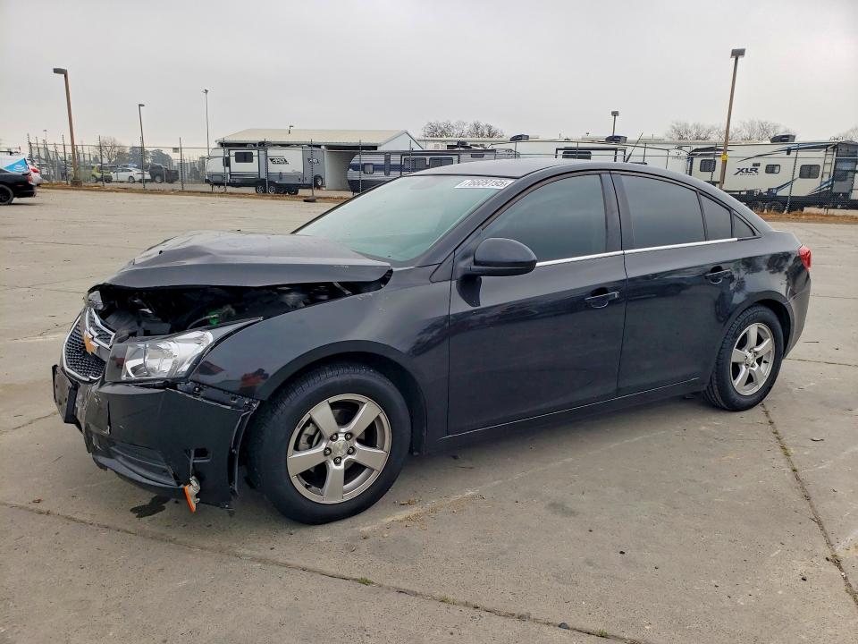 CHEVROLET CRUZE 2014 with VIN 1G1PC5SB8E7174729 - Photo from auction