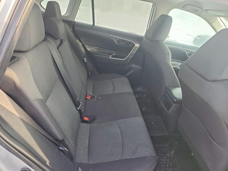 Photo 10 from auction – 2021 TOYOTA RAV4 with VIN 2T3B1RFVXMC242746
