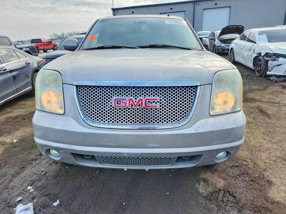 Photo 5 from auction – 2007 GMC YUKON DENA with VIN 1GKFK63887J144476