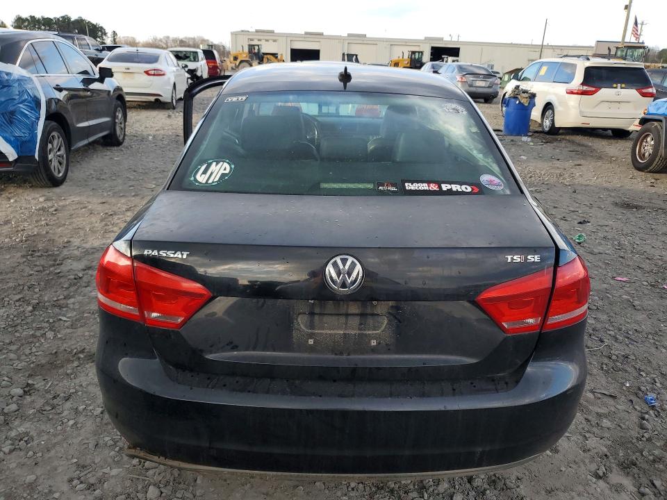Photo 6 from auction – 2014 VOLKSWAGEN PASSAT with VIN 1VWBS7A30EC069486