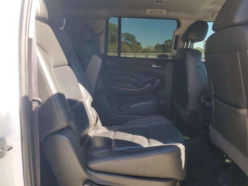 Photo 11 from auction – 2017 CHEVROLET SUBURBAN with VIN 1GNSCHKC5HR344671