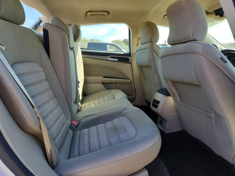 Photo 10 from auction – 2019 FORD FUSION with VIN 3FA6P0HD3KR131395