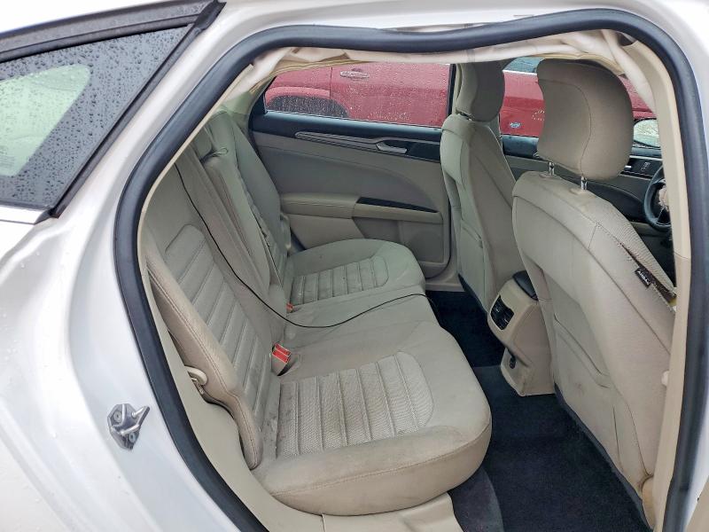 Photo 10 from auction – 2017 FORD FUSION with VIN 3FA6P0H72HR196211
