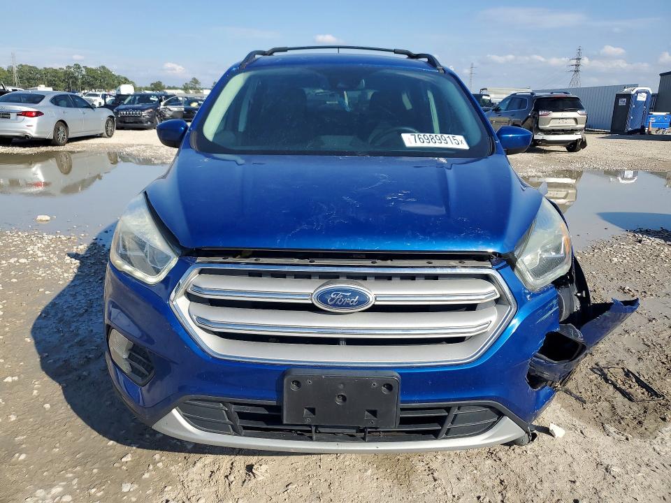 Photo 5 from auction – 2018 FORD ESCAPE with VIN 1FMCU9HD5JUA18903