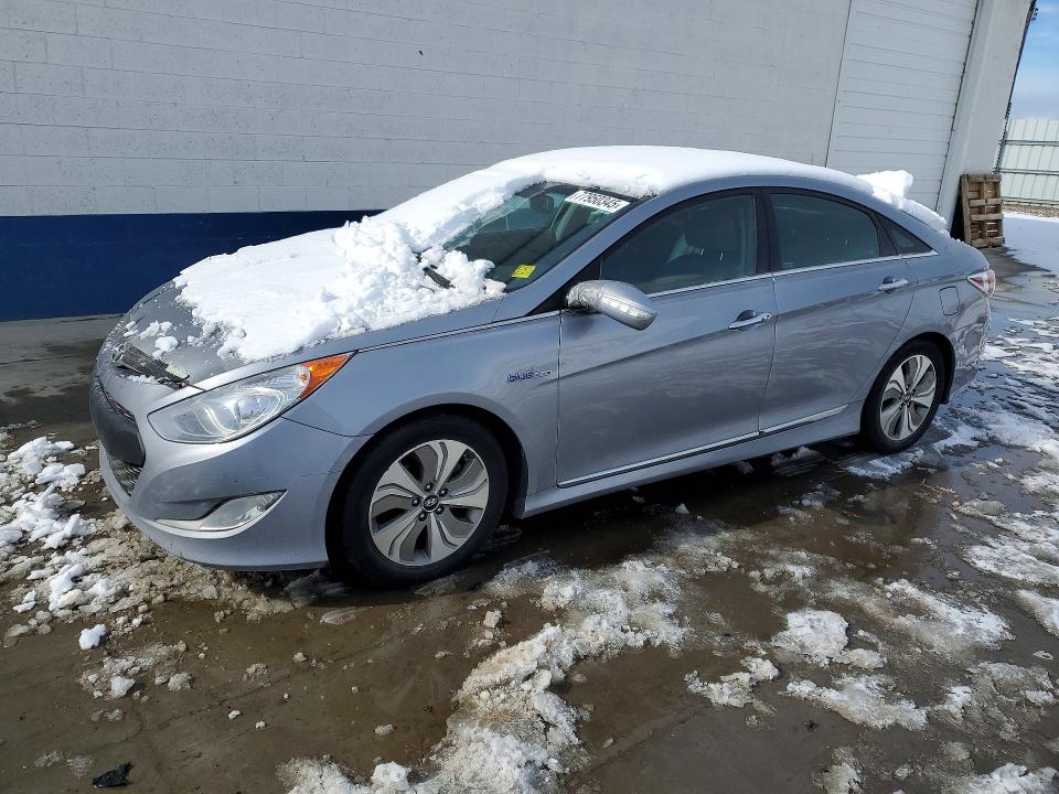 Photo 1 from auction – 2015 HYUNDAI SONATA HYBRID with VIN KMHEC4A42FA129572