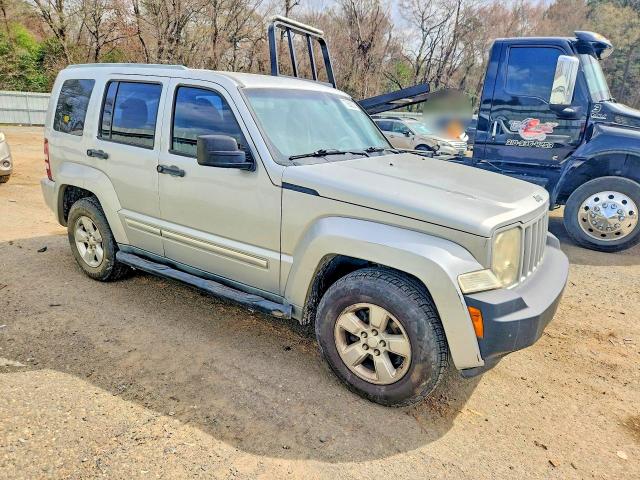 Photo 4 from auction – 2011 JEEP LIBERTY with VIN 1J4PP2GK1BW551481