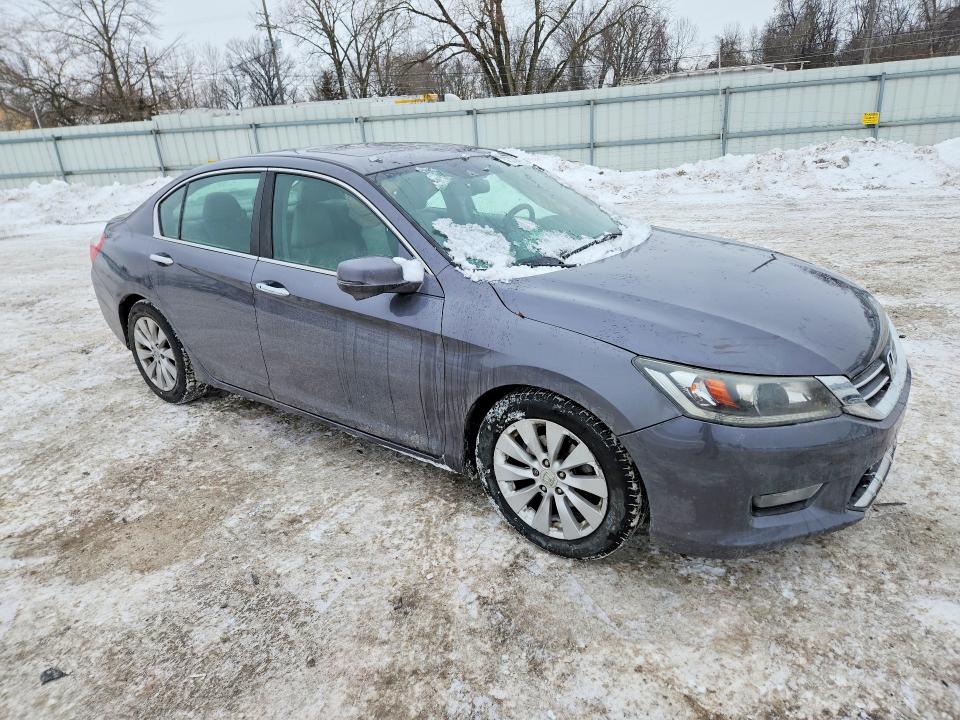 Photo 4 from auction – 2015 HONDA ACCORD with VIN 1HGCR2F80FA050753