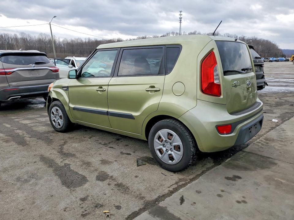Photo 2 from auction – 2012 KIA SOUL with VIN KNDJT2A5XC7404548