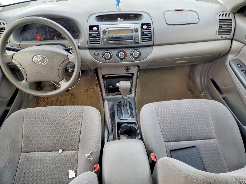 Photo 8 from auction – 2005 TOYOTA CAMRY LE with VIN 4T1BE32K15U950812