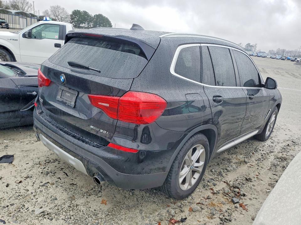 Zdjęcie 3 z aukcji – 2019 BMW X3 z VIN 5UXTR7C5XKLF26951