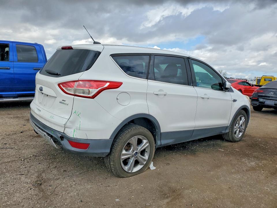 Photo 3 from auction – 2014 FORD ESCAPE with VIN 1FMCU0GXXEUA68905