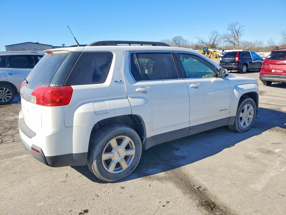 Photo 3 from auction – 2011 GMC TERRAIN with VIN 2CTALSEC9B6460119